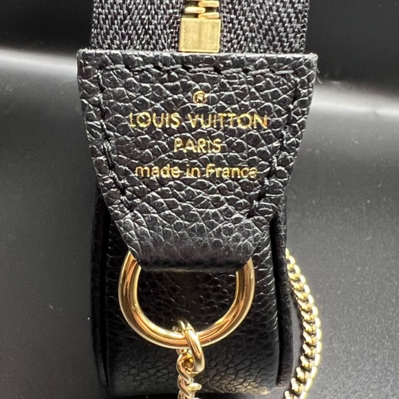 LOUIS VUITTON Mini Pochette. NEW! Never Used. - Picture 4 of 11